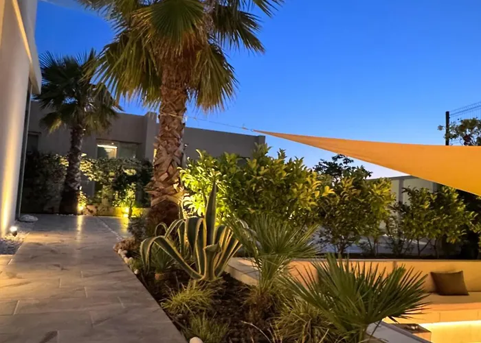 Villa Central Palms
