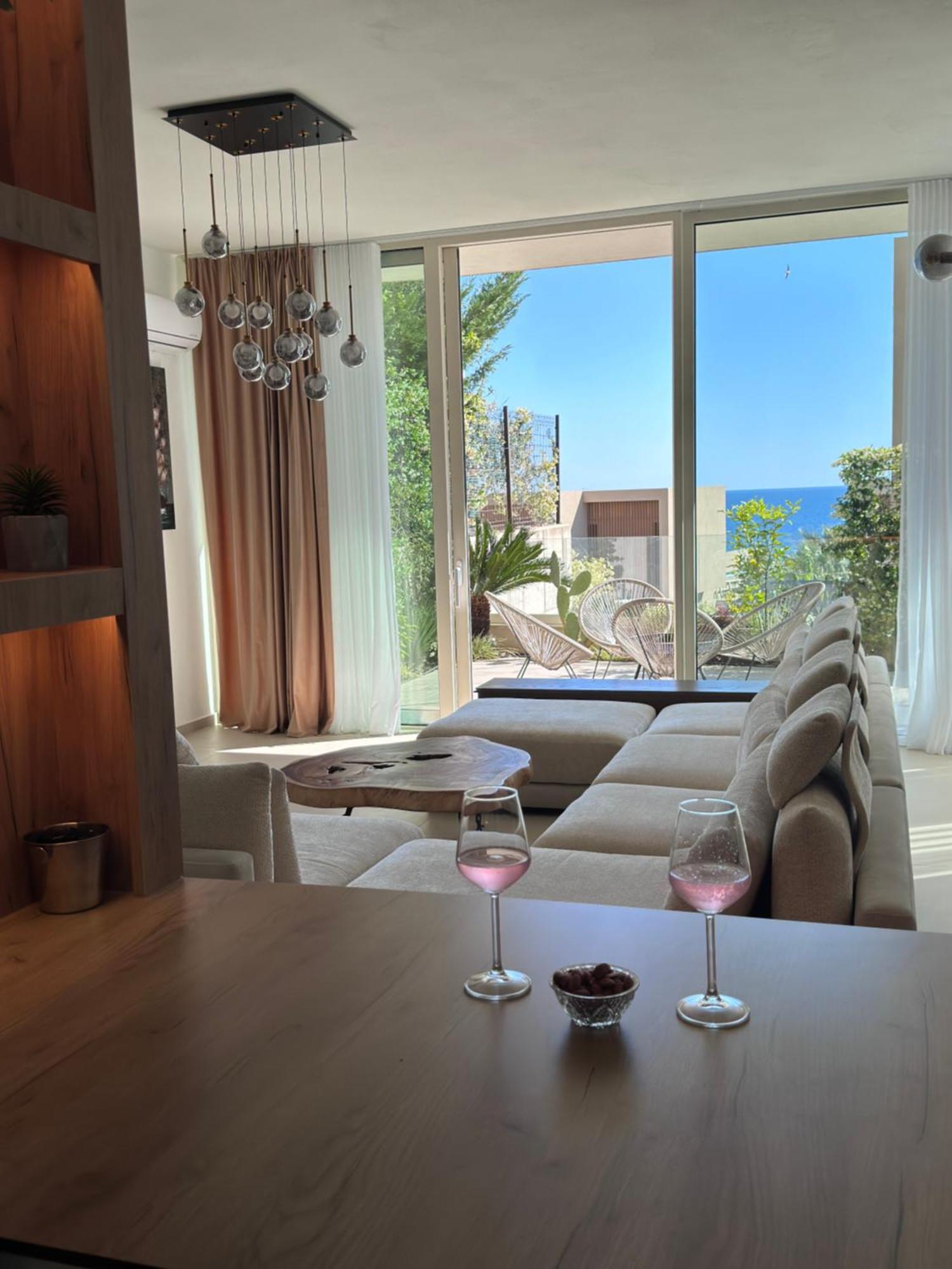 Central Palms Villa *