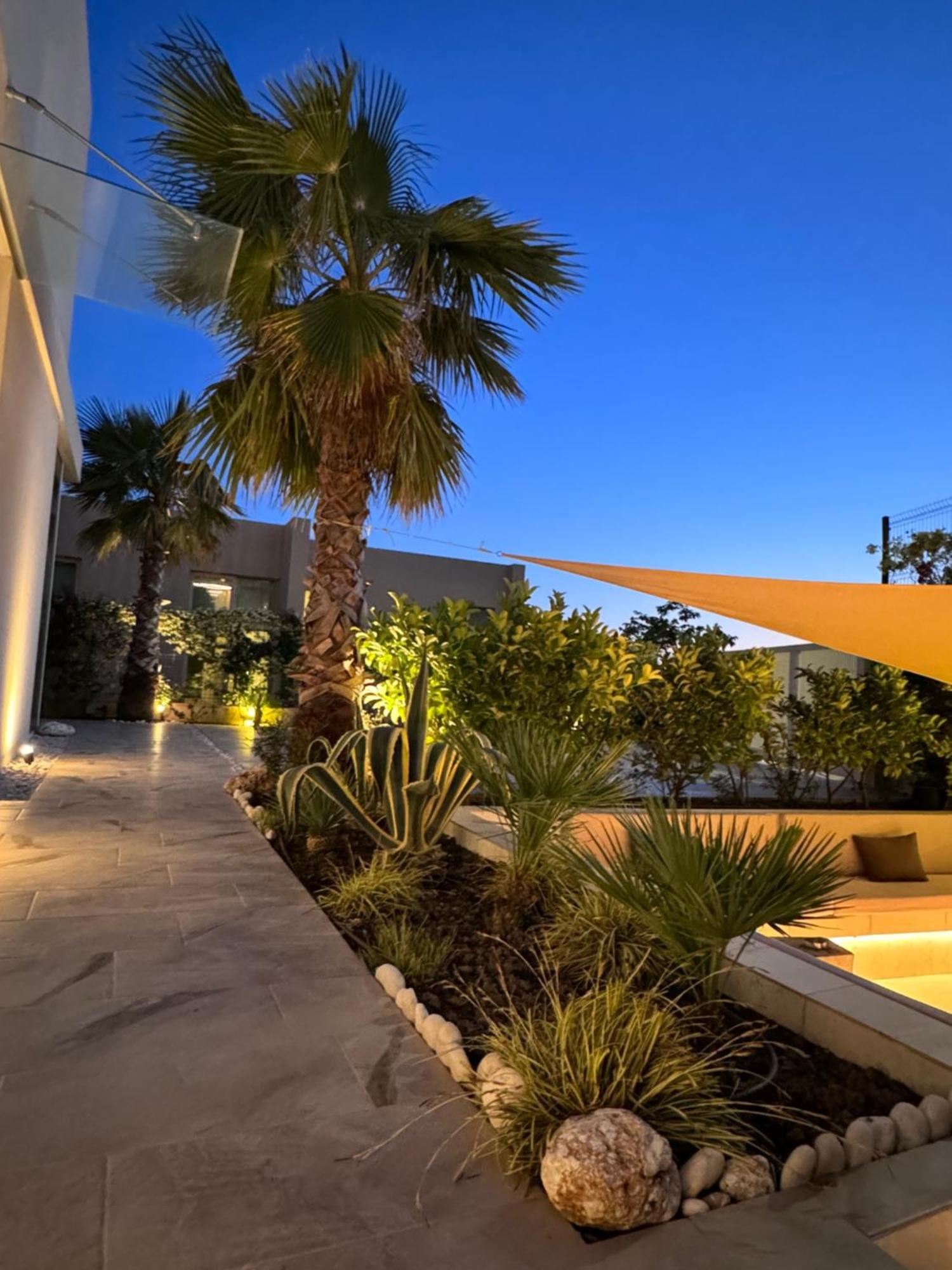 Central Palms Villa *