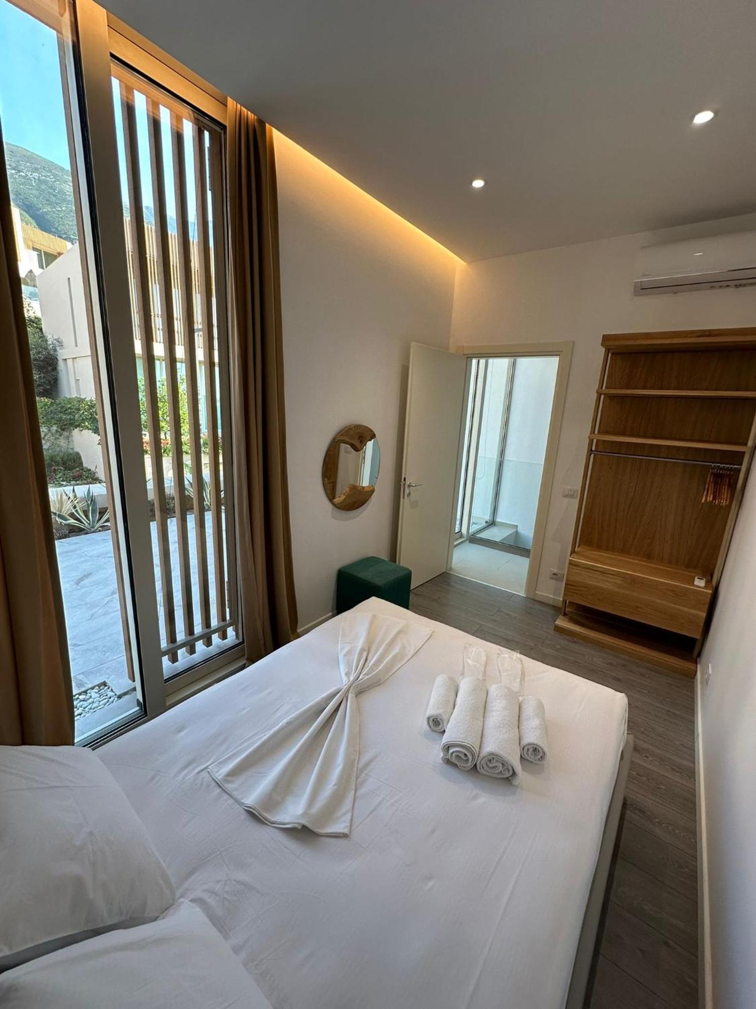 Villa Palms Palasë