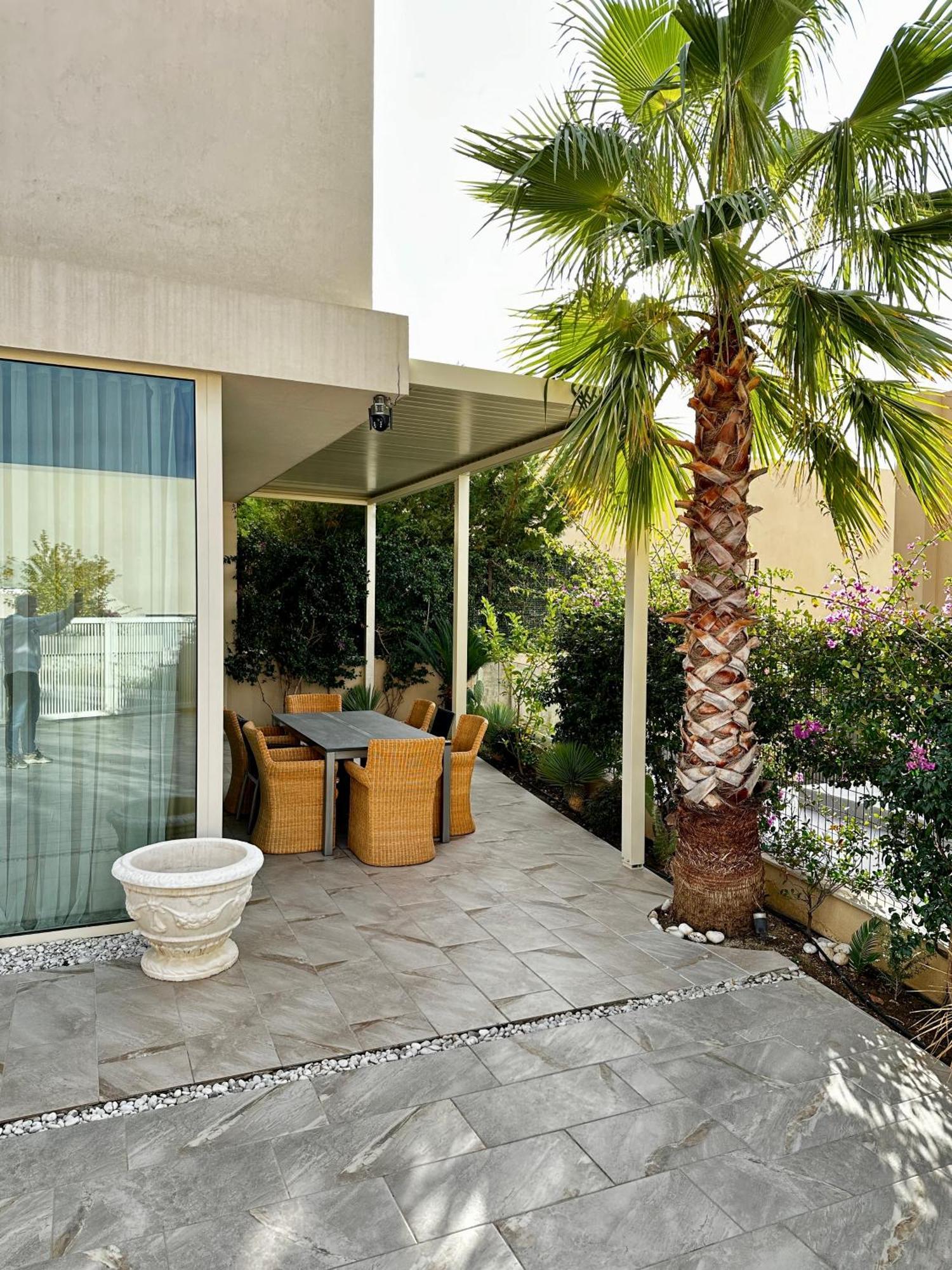 Palms Villa Palasë